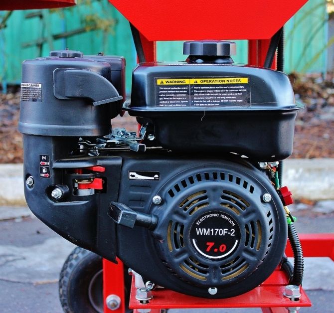 Häcksler AM-80 BD ARPAL | Äste bis 80 mm