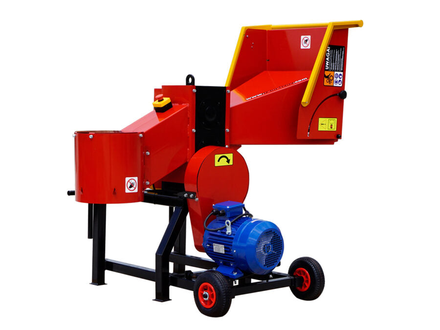 äcksler REMET RE-120 mit 7,5 kW Elektromotor und PTO-Antrieb, max. 100 mm Astdurchmesser, 6 oder 8 HARDOX 500 Messer, verstärkte Schneidmechanik, Produktivität bis 10 m³/h.