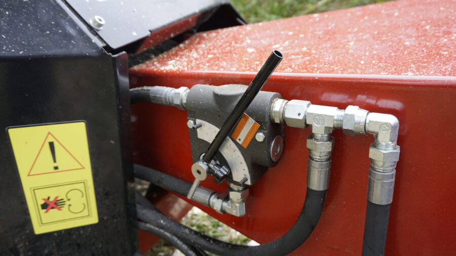 REMET RT-690R PTO – die optimale Wahl für professionelles und sicheres Häckseln mit Traktorunterstützung!