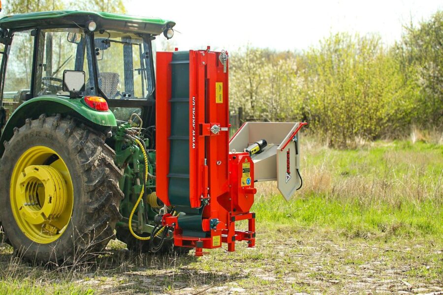 Zweigehäcksler AM-120PTO-K PRO - Leistungsstarker Häcksler für Äste bis 120 mm Durchmesser