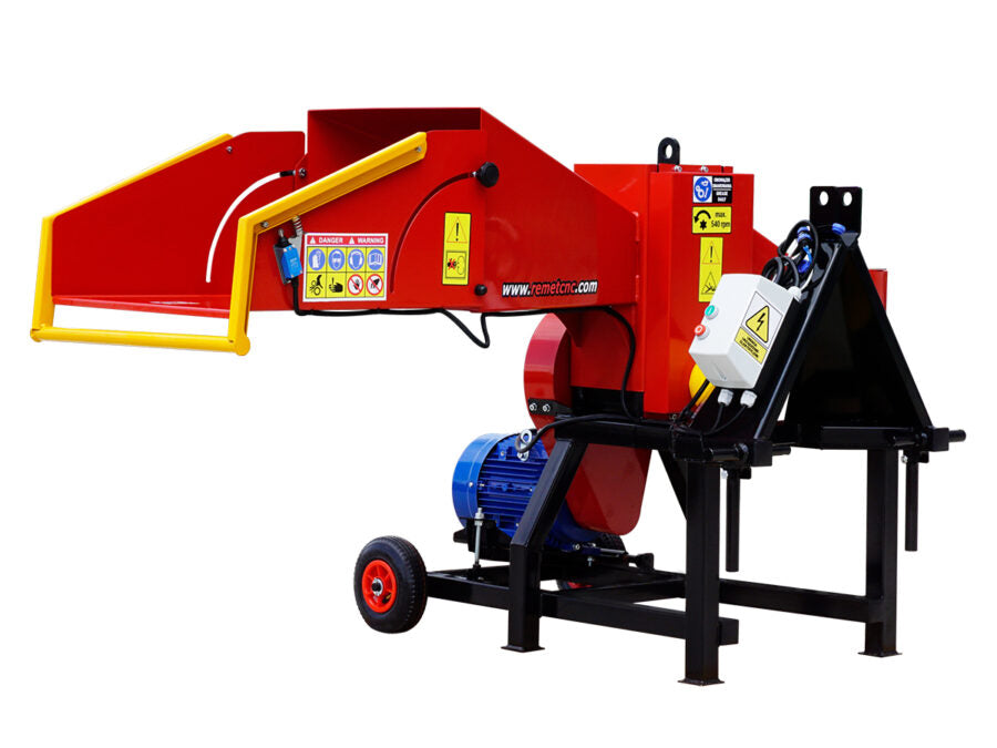 äcksler REMET RE-120 mit 7,5 kW Elektromotor und PTO-Antrieb, max. 100 mm Astdurchmesser, 6 oder 8 HARDOX 500 Messer, verstärkte Schneidmechanik, Produktivität bis 10 m³/h.