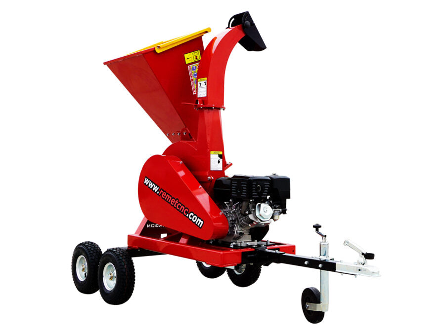 REMET RTS-630 Benzin-Holzhäcksler, 15 PS, Schneidscheibe 620 mm, Äste bis 100 mm, 360° drehbarer Auswurf, Keilriemenantrieb, Anhängerkupplung, ideal für Brennstoff und Mulch.