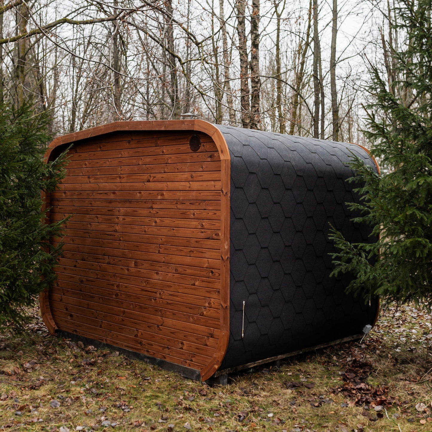 Komplett ausgestattete Panorama-LUX-MINI-Sauna 245×300 – aus Fichtenholz, mit Holzofen – sofort einsatzbereit