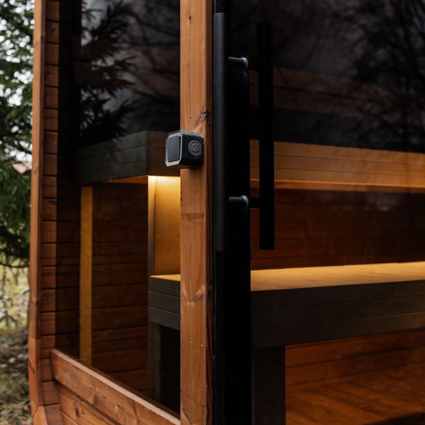 Komplett ausgestattete Panorama-LUX-MINI-Sauna 245×300 – aus Fichtenholz, mit Holzofen – sofort einsatzbereit