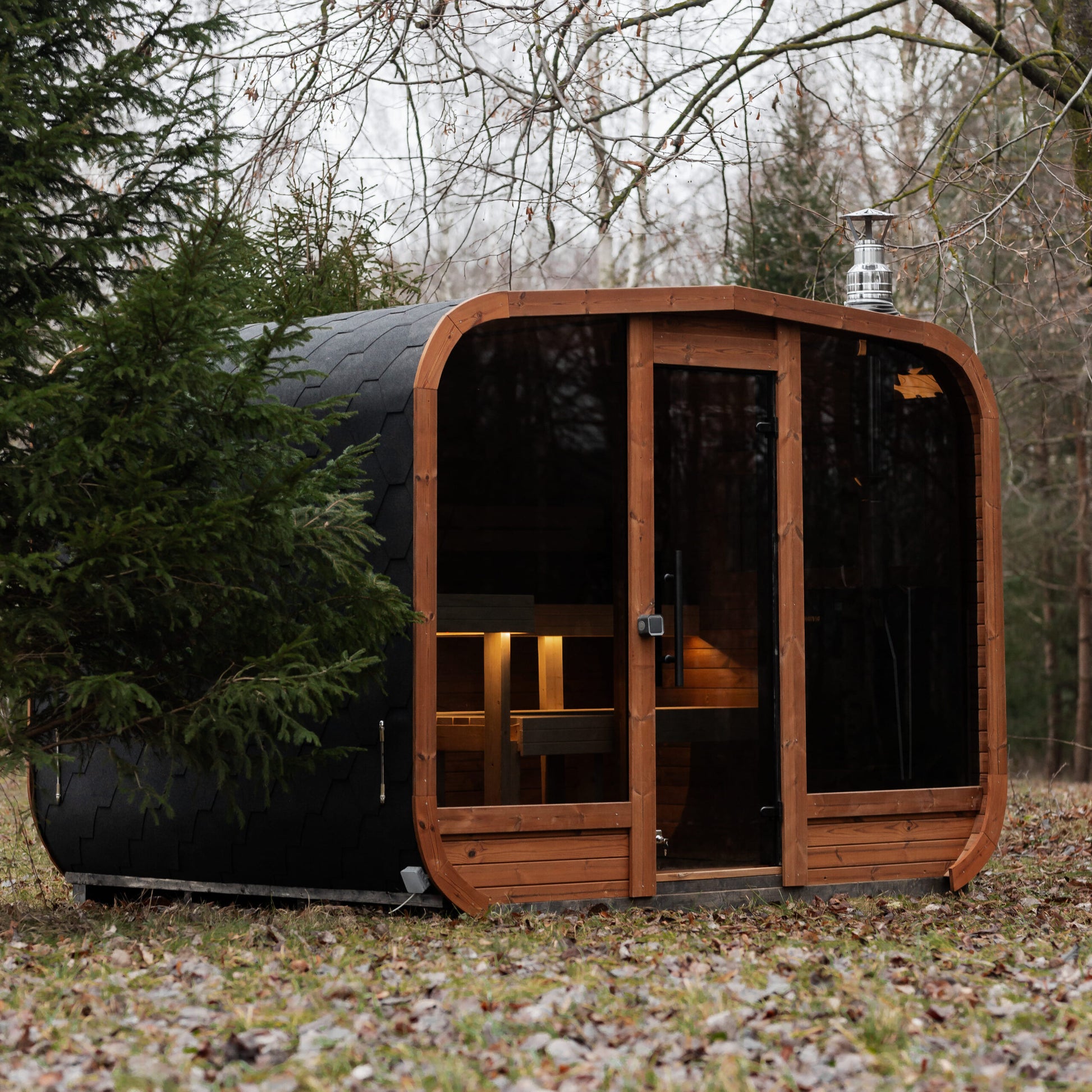 Komplett ausgestattete Panorama-LUX-MINI-Sauna 245×300 – aus Fichtenholz, mit Holzofen – sofort einsatzbereit