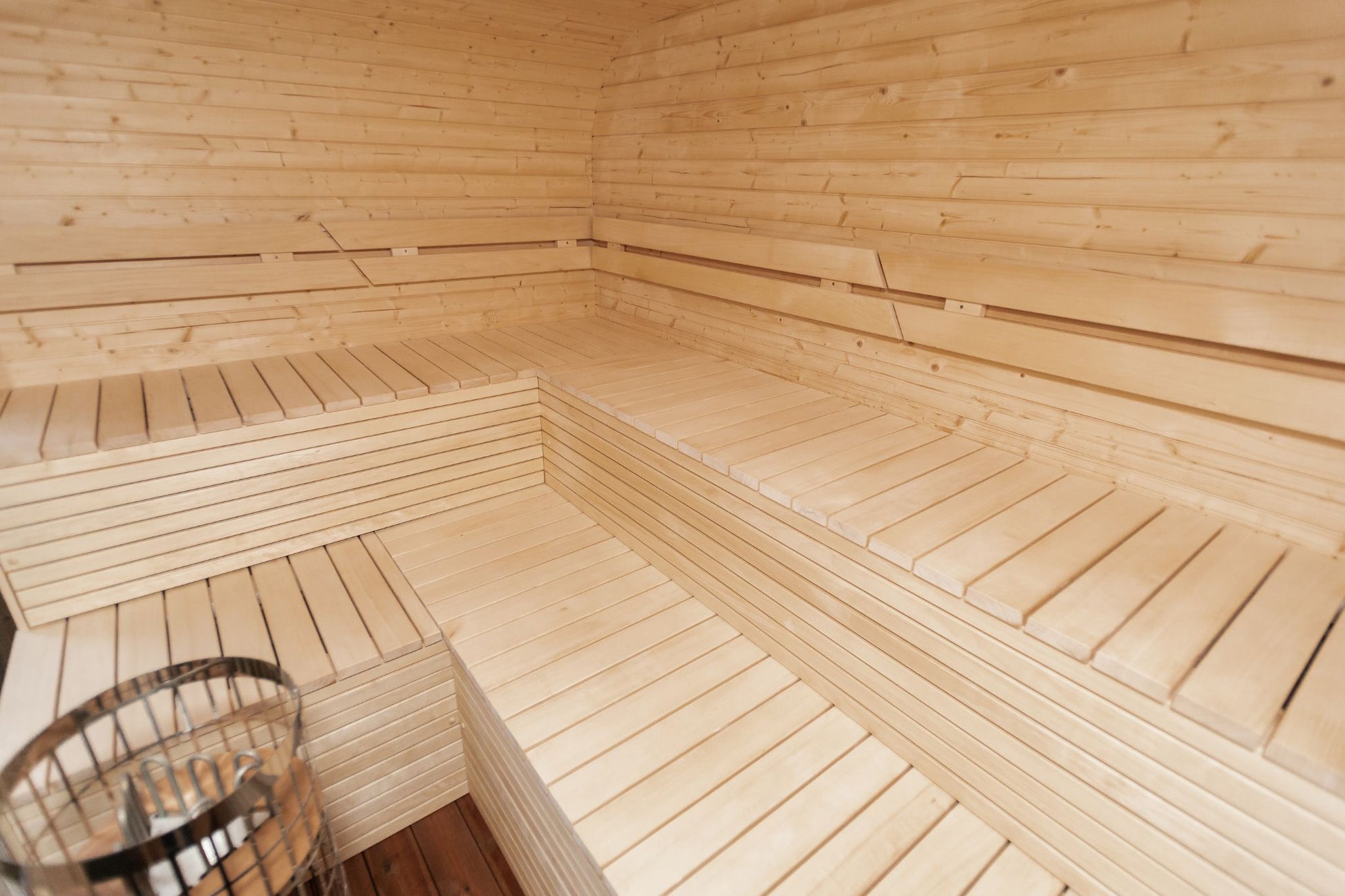 Komplett ausgestattete Premium-LUX-MINI-Sauna 245×300 – aus Fichtenholz, mit Holzofen – sofort einsatzbereit