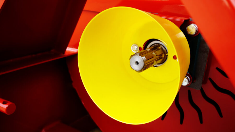 häcksler REMET RT-630 PTO | Äste bis 130 mm 