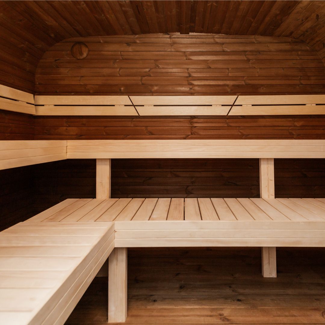 Komplett ausgestattete Panorama-LUX-MINI-Sauna 245×300 – aus Fichtenholz, mit Holzofen – sofort einsatzbereit